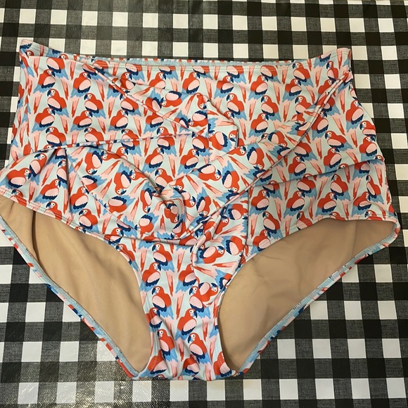 Kortni Jeane Parrots Bottom - Picture 1 of 4